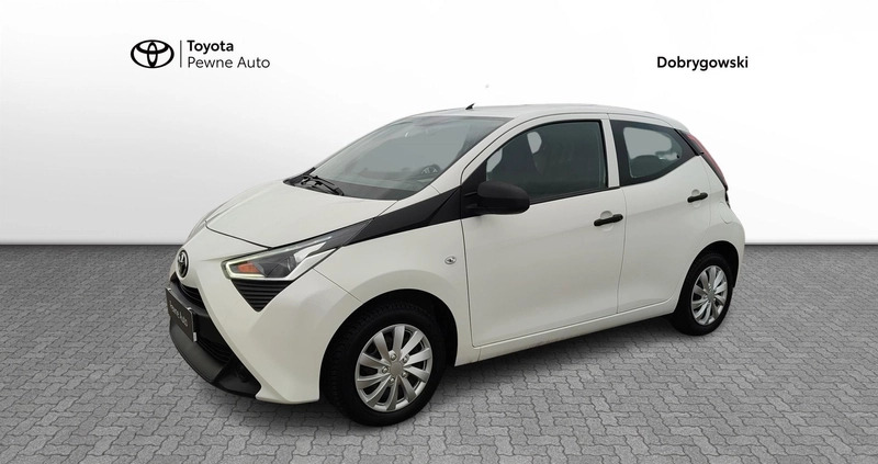 Toyota Aygo cena 39900 przebieg: 44154, rok produkcji 2019 z Szczucin małe 211